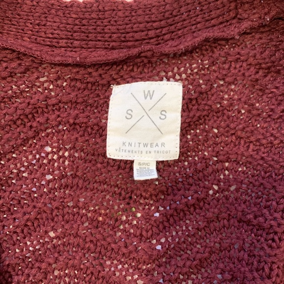 Cozy Maroon Oversized Sweater - Picture 6 of 6